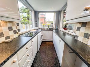 Kitchen- click for photo gallery